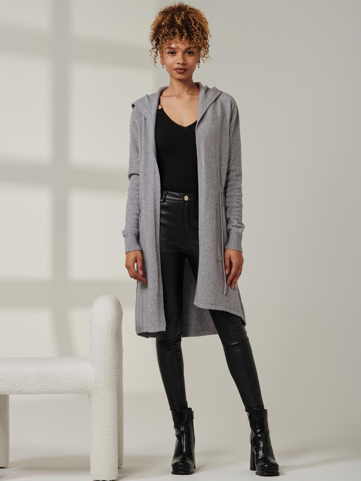 ADAWAS アダワス ジレ グレー サイズ:FREE | フード付き ロング ニットジレ | AIRY INRAY HOODIE LONG GILET | ストレート ウール | 日本製 | トップス ベスト 羽織り【レディース】【中古】 ADAWAS - ADAWAS アダワス ジレ グレー サイズ:FREE | フード付き