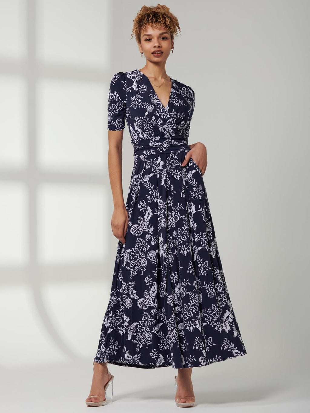 Jessi Dress Navy & White Floral