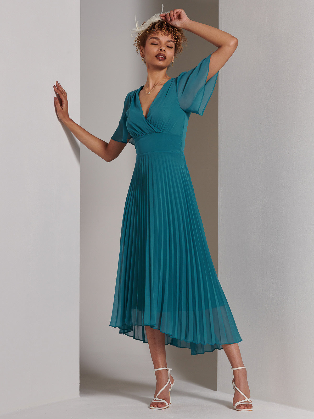 Elene Pleated High Low Chiffon Maxi Dress, Teal – Jolie Moi Retail