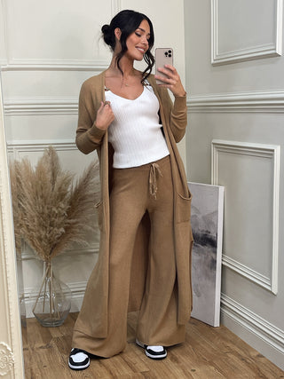 Made in Italy Wide Leg Soft Knit Trousers, Camel – Jolie Moi Retail