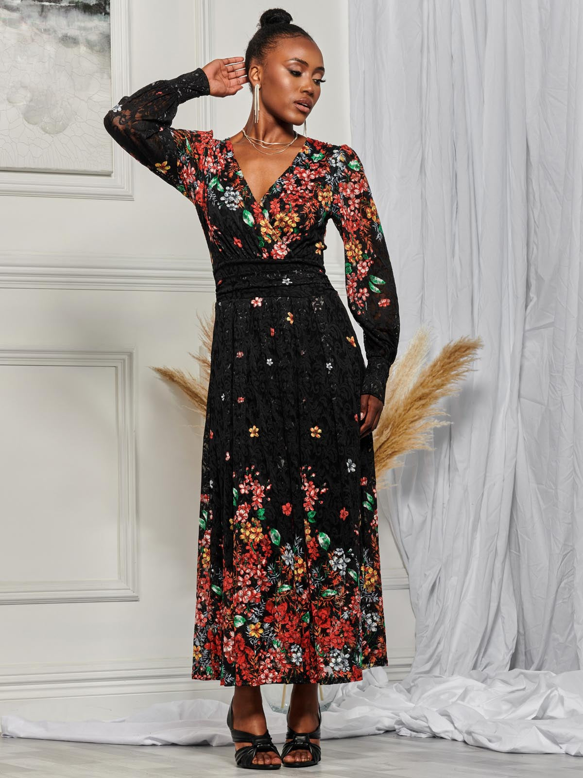 Long lace maxi dress with clearance sleeves