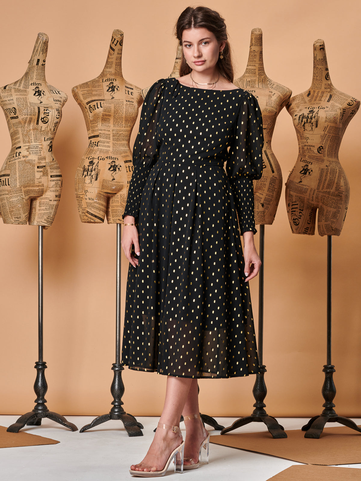 Vintage long store sleeve midi dress