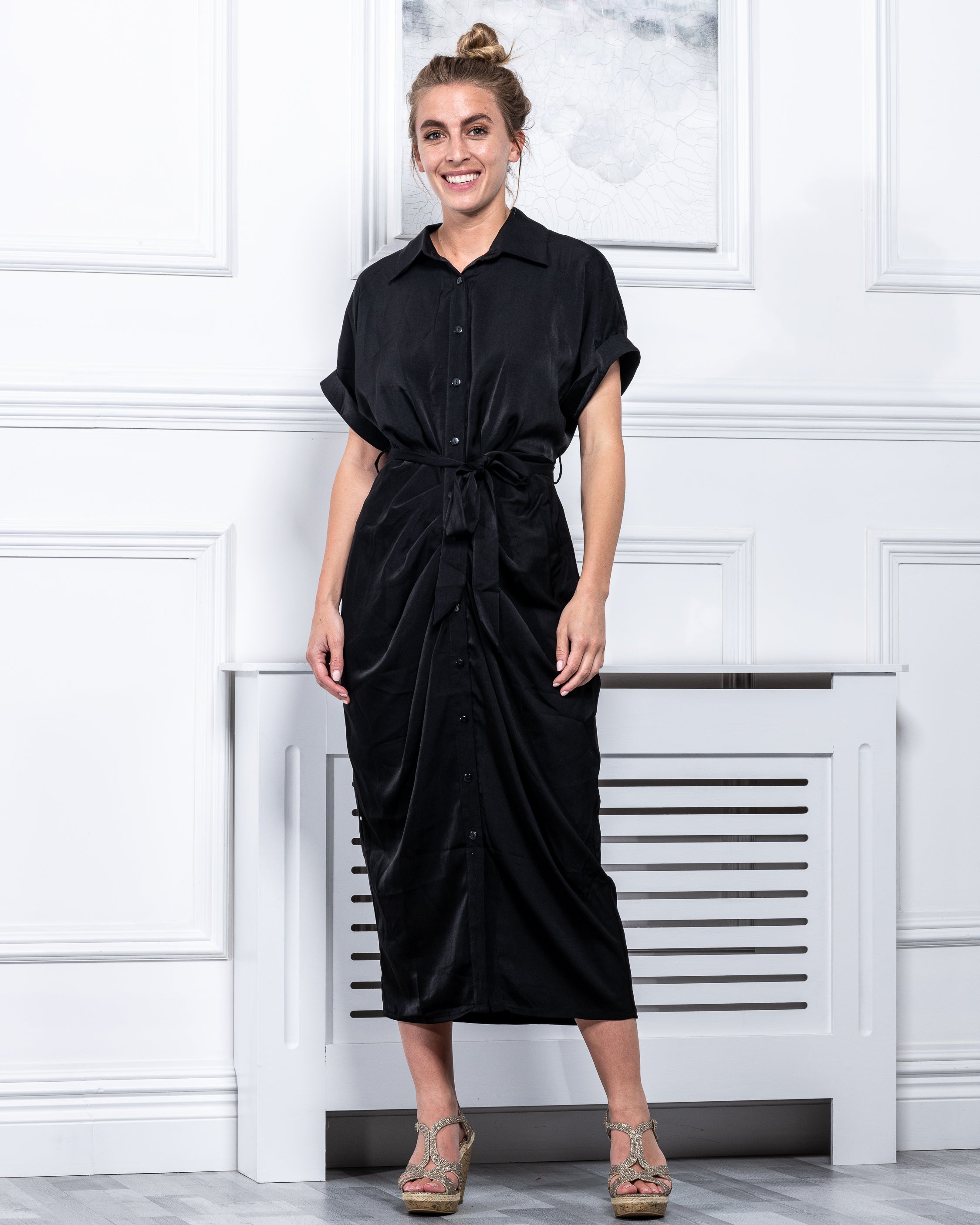 Short sleeve sale black midi dress