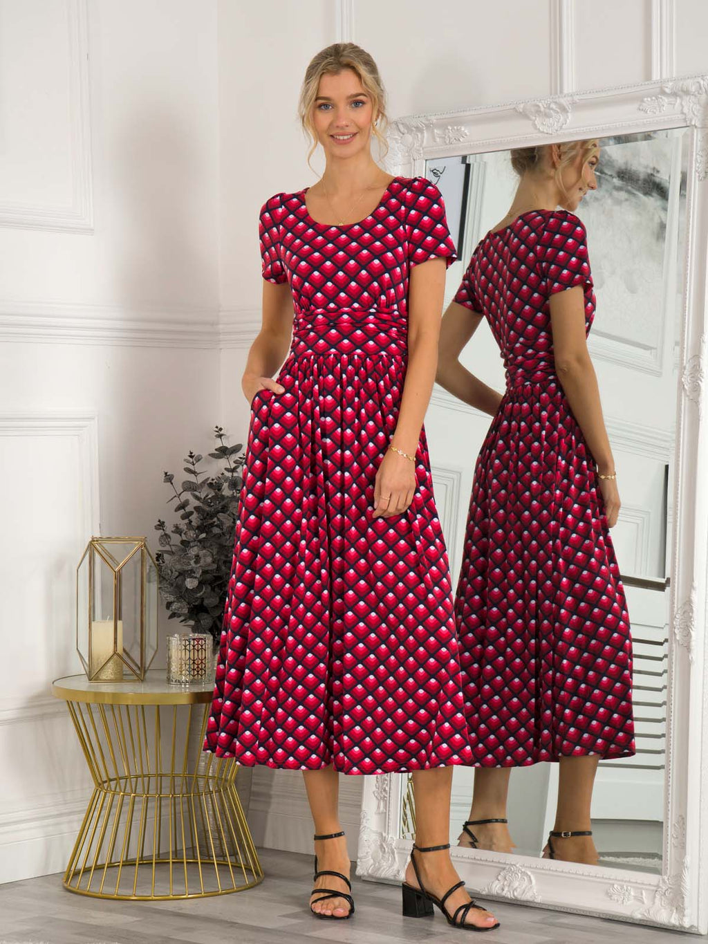 Danna Scoop Neck Dress, Red Geo – Jolie Moi Retail