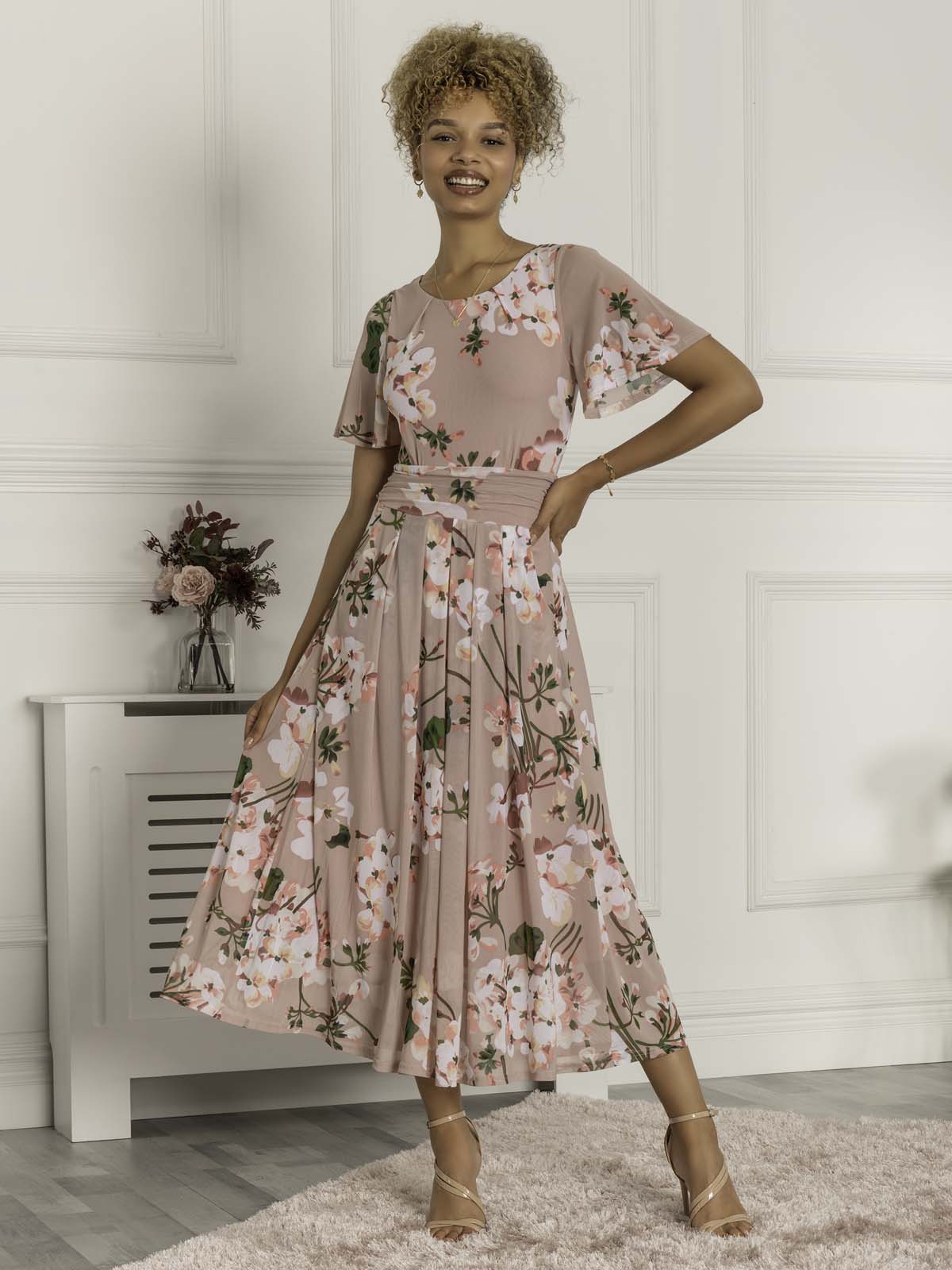 Maxi dress 2024 pink floral