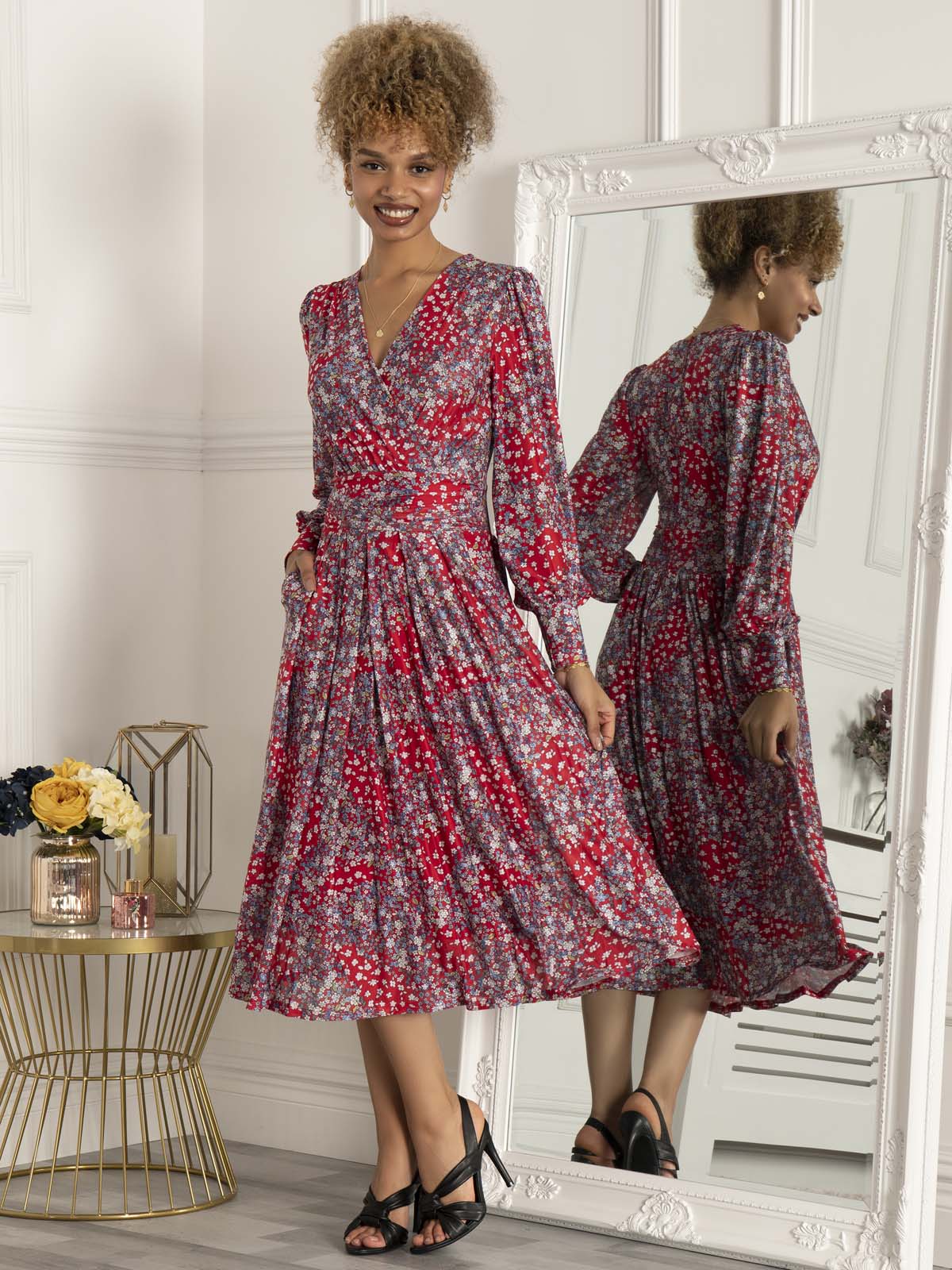 Red floral hot sale dress long sleeve