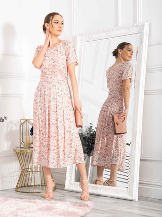 pink, pink dress, pink dresses, dress, dresses, printed dress, printed dresses, summer dress, summer dresses, wedding guest, midi dress, midi dresses, floral pattern, floral dress, floral dresses,